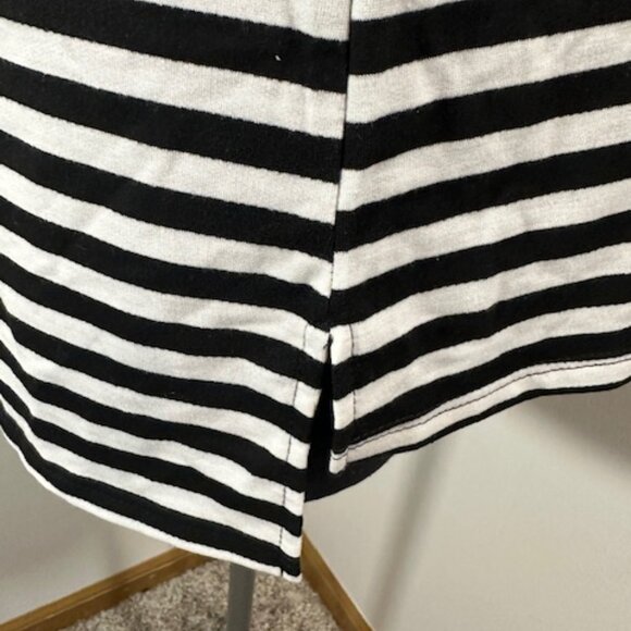 Hailey & Co. Black & White Stripe Sweatshirt   8317 - Picture 7 of 11